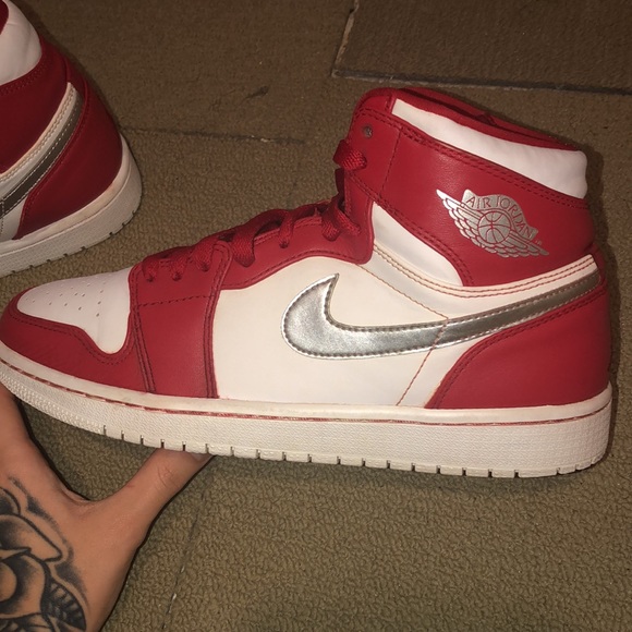 Air Jordan 1s Retro High Silver Metal - Picture 4 of 4